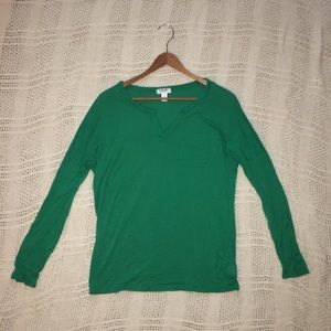 Long Sleeve V Neck Shirt with a Side Pocket